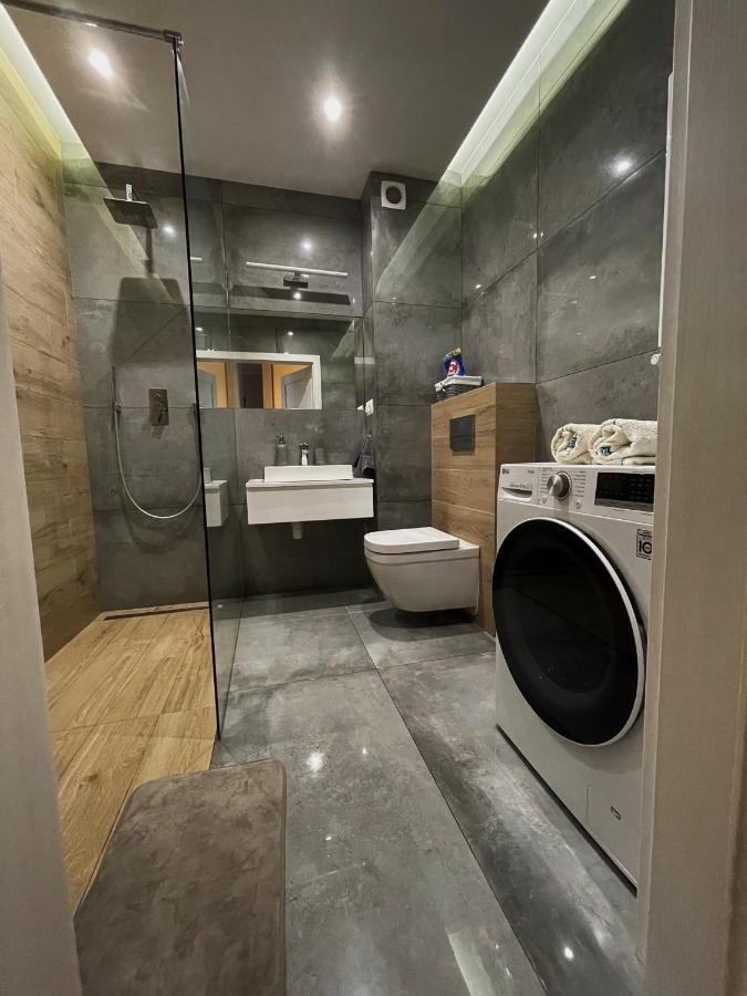 Apartament Sajowy Z Miejscem Postojowym W Garazu Podziemnym Torun Exterior photo