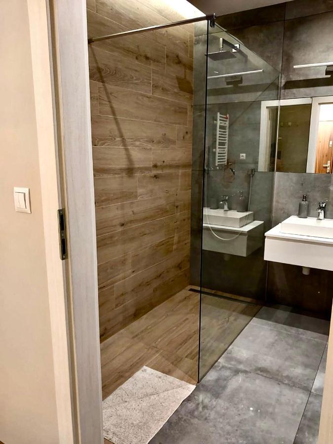 Apartament Sajowy Z Miejscem Postojowym W Garazu Podziemnym Torun Exterior photo