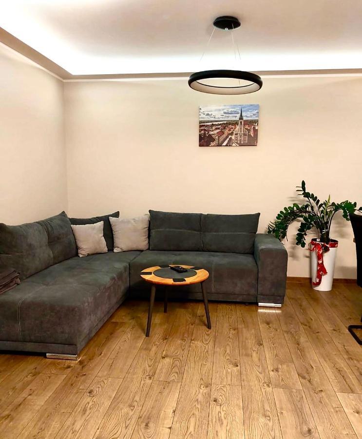 Apartament Sajowy Z Miejscem Postojowym W Garazu Podziemnym Torun Exterior photo